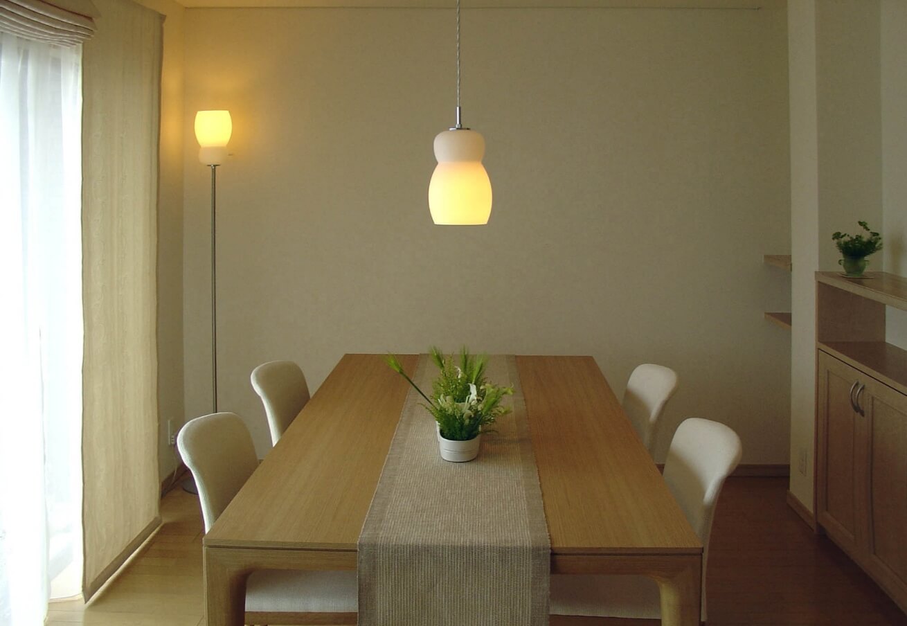 2003 住まいの照明「ECOGLASS」を発売