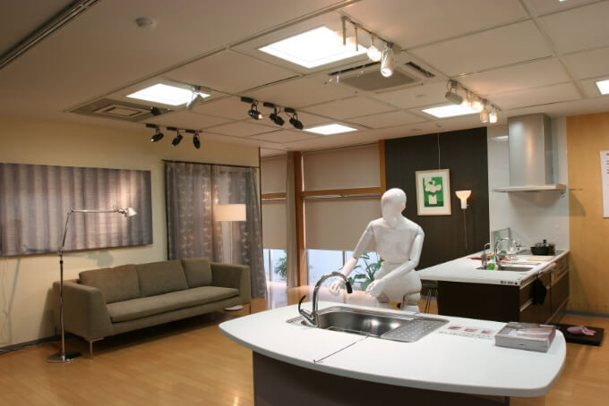 2006年「住まいの実験室 Living Labo」をオープン