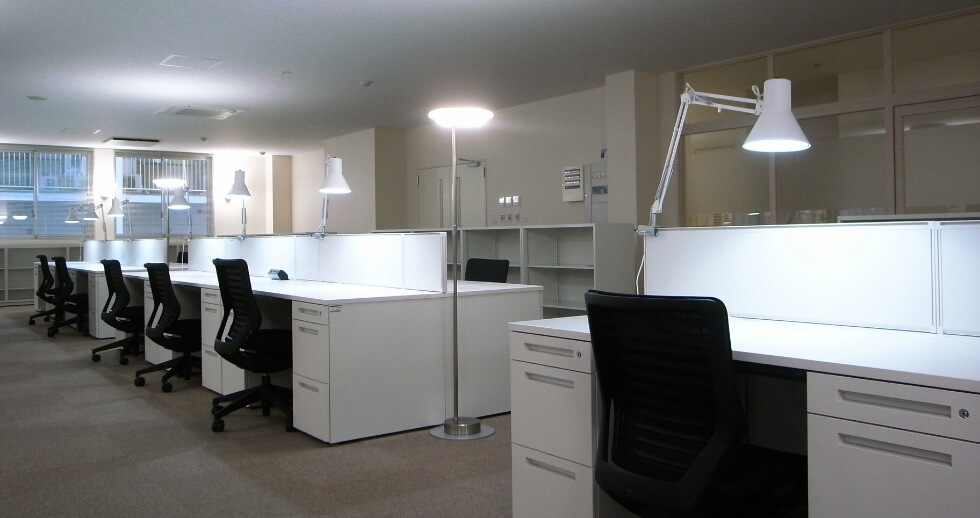 タスク・アンビエント照明